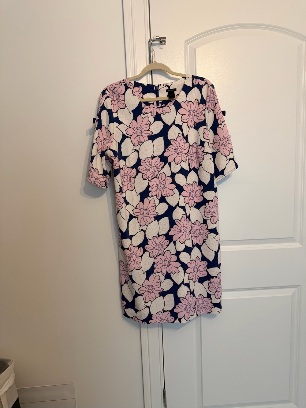 Ann Taylor Pink Floral Shift Dress on Navy